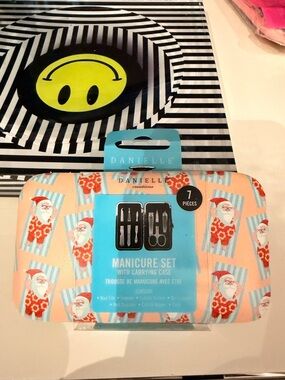 Danielle Pink Santa Pattern Manicure Set - 7 Piece Nail Tool Kit
